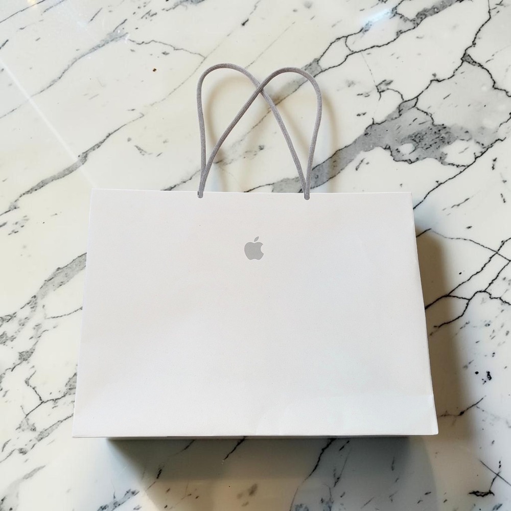 New Large Apple Shopping Back White Logo MacBook Neo Pro Air